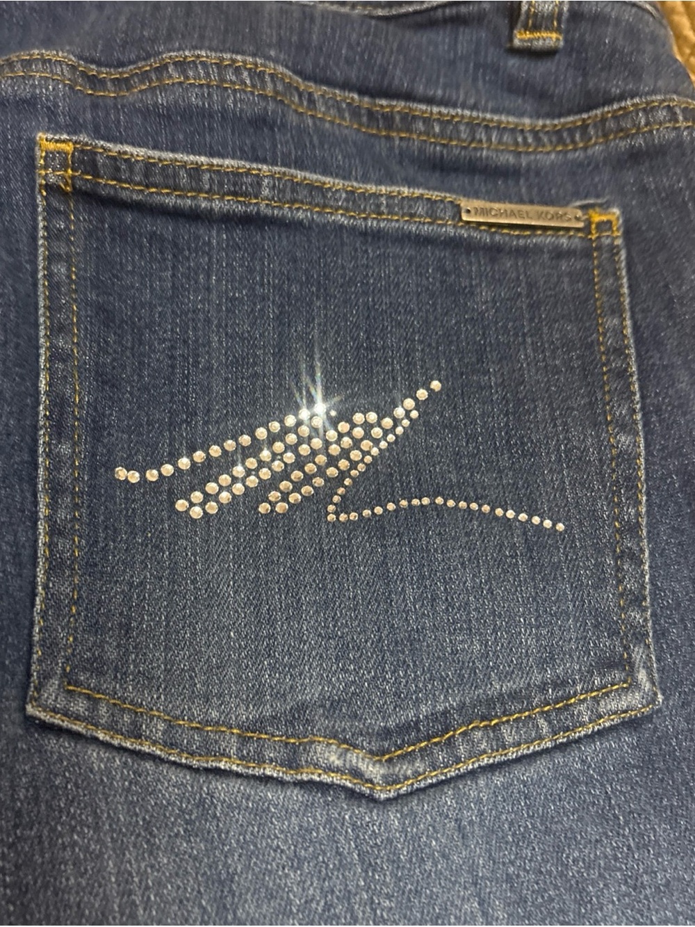 Rock & Republic Dark Blue Skinny Jeans with Rhinestone Back Pocket